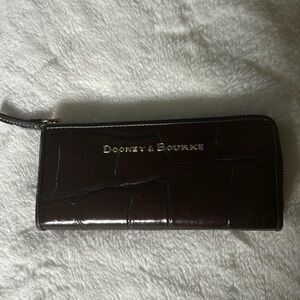 Dooney & bourke deep red/brown leather Croc embossed wallet